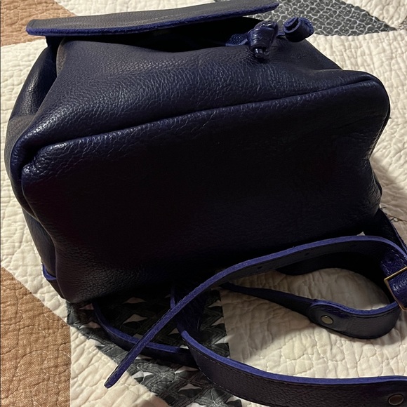 Drawstring cobalt Leather Backpack - Picture 3 of 10